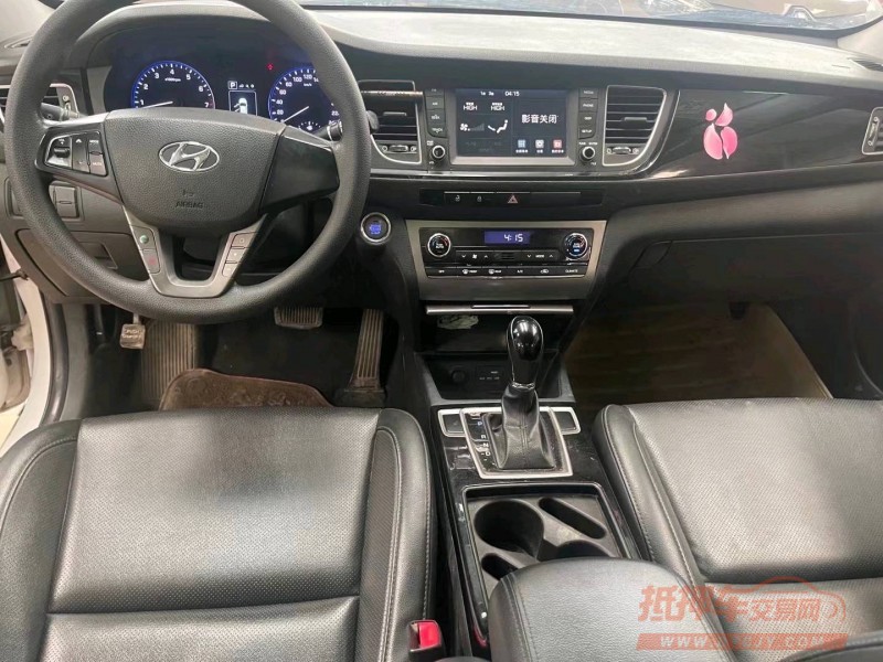 济南16年现代名图4