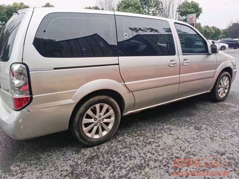 北京13年别克GL87