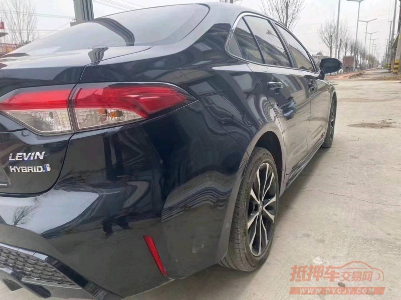 北京21年丰田雷凌7