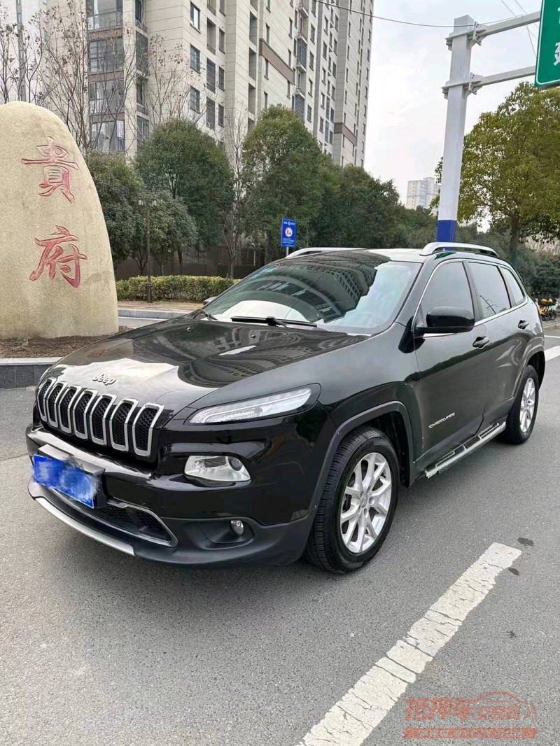 淮南17年Jeep自由光3
