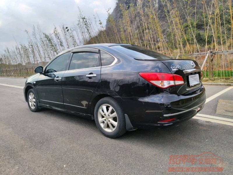 汕頭18年日產軒逸9