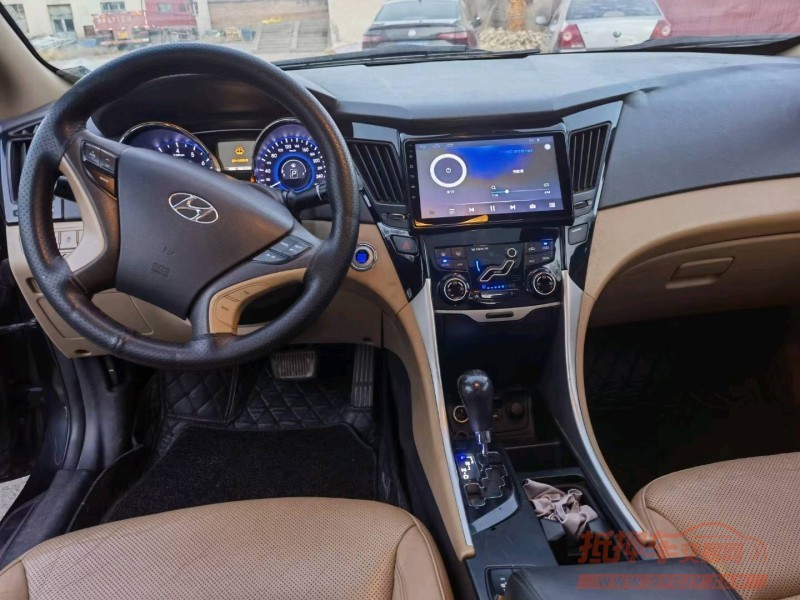 保定13年现代索纳塔八7