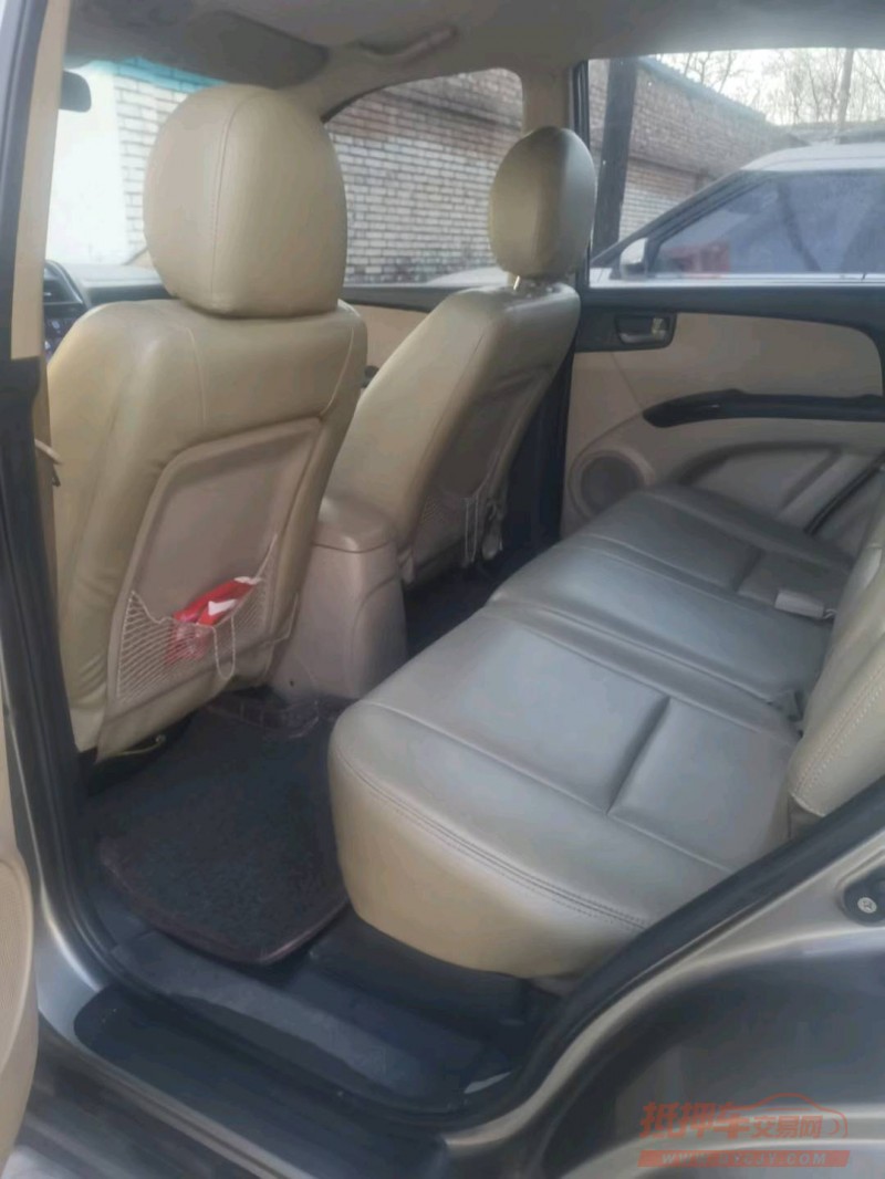 保定11年起亚狮跑5