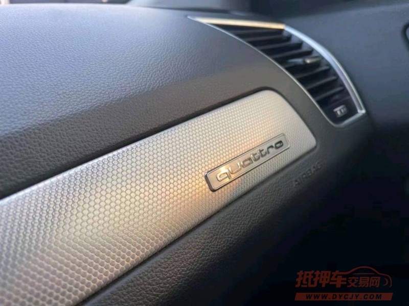 宜昌14年奥迪Q57