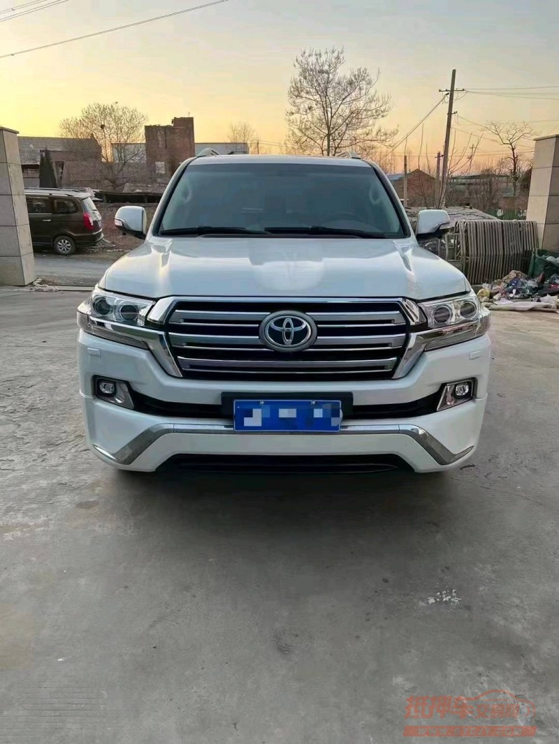 济南16年丰田兰德酷路泽1