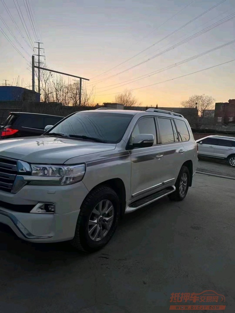 济南16年丰田兰德酷路泽4