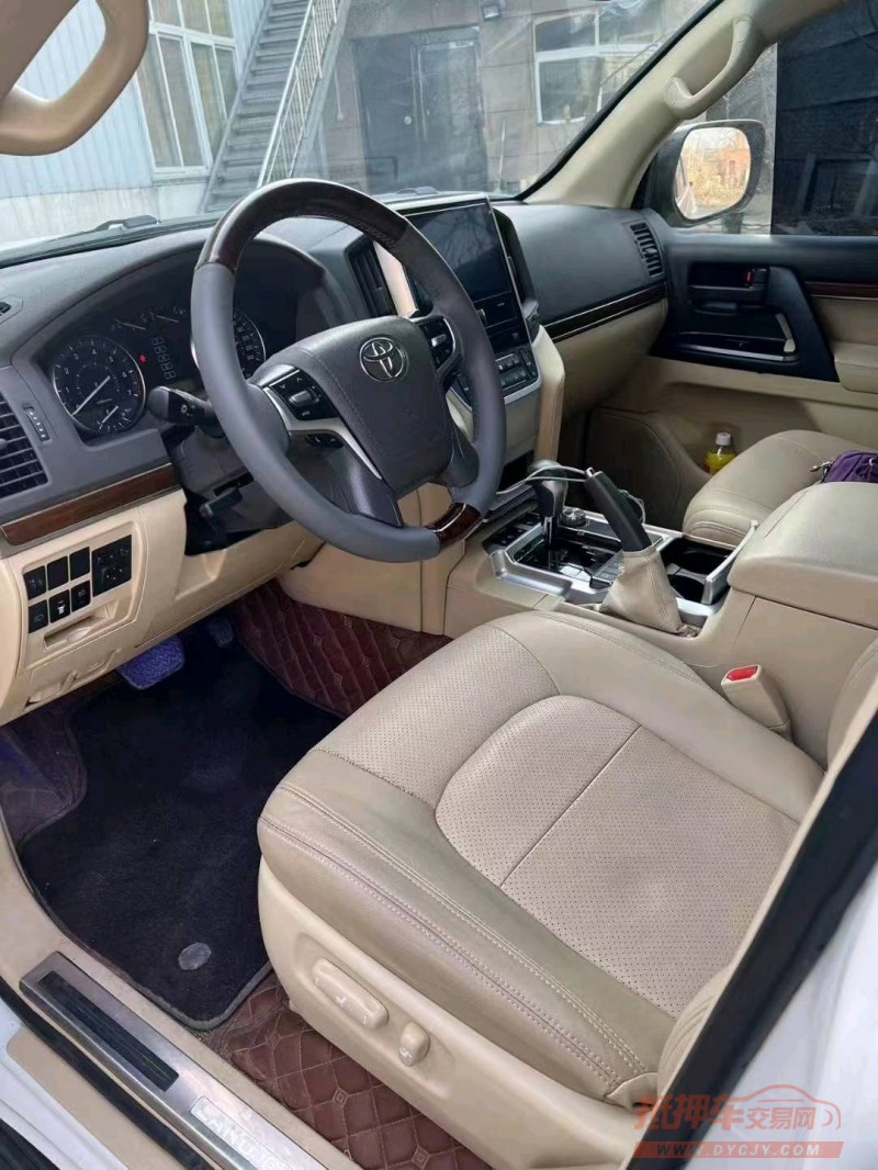 济南16年丰田兰德酷路泽7