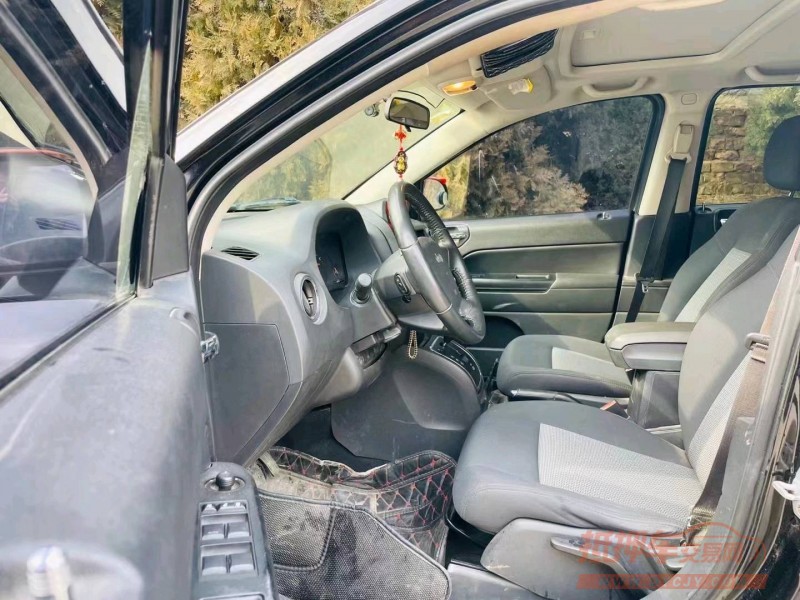 枣庄10年Jeep指南者4