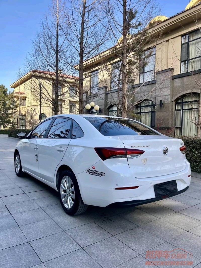 烟台21年别克英朗5