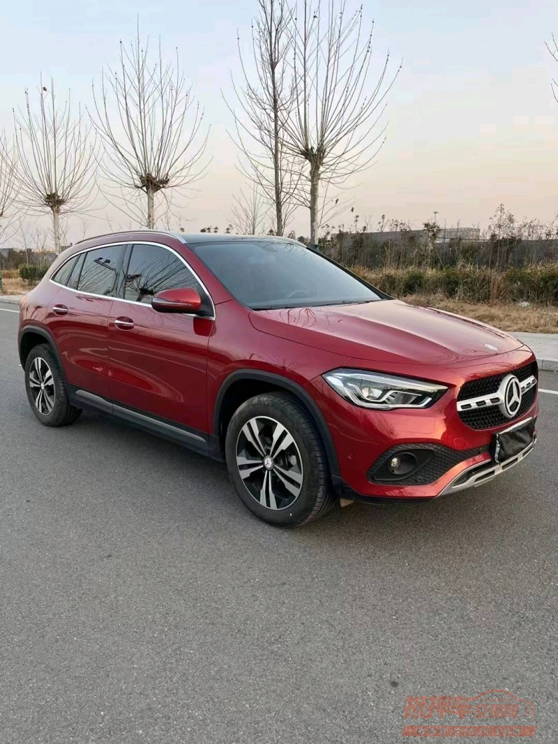 徐州21年奔驰GLA2