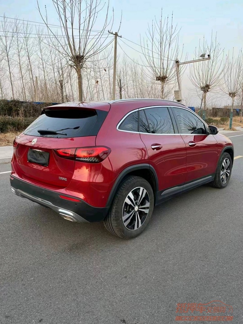 徐州21年奔驰GLA3