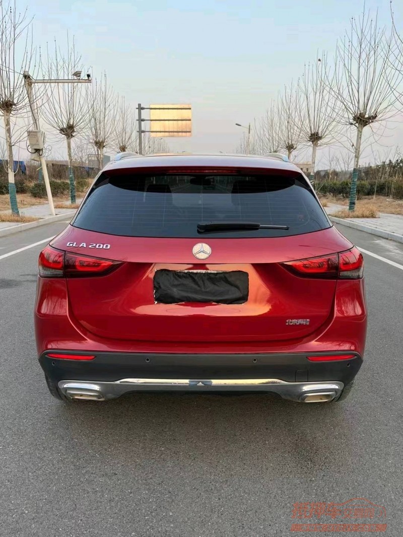 徐州21年奔驰GLA8