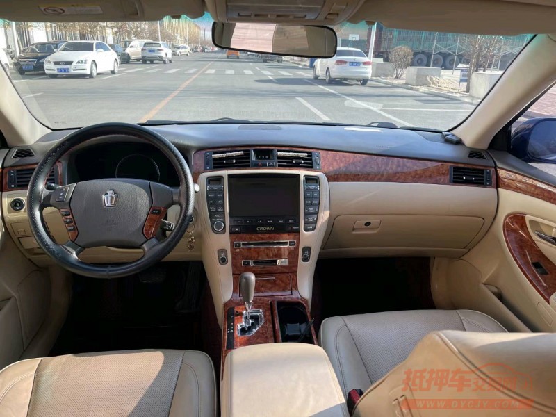 邯郸09年丰田皇冠5