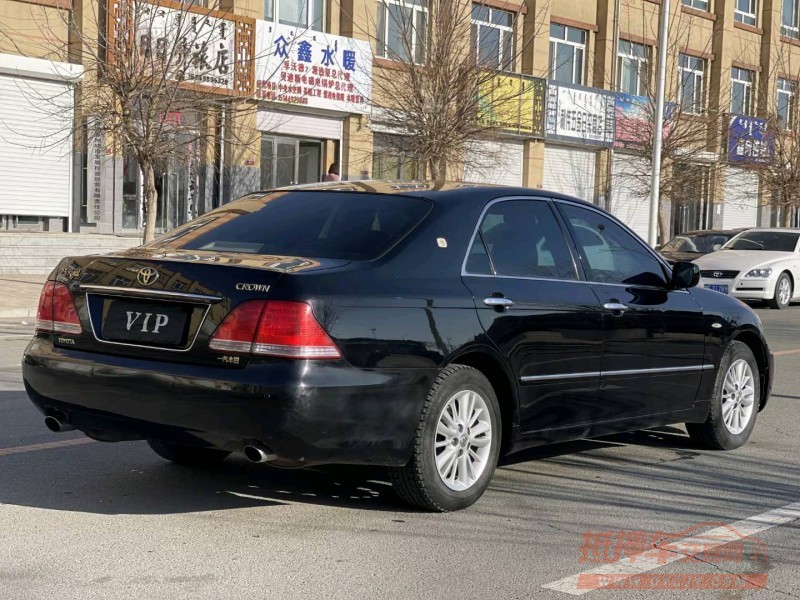 邯郸09年丰田皇冠4