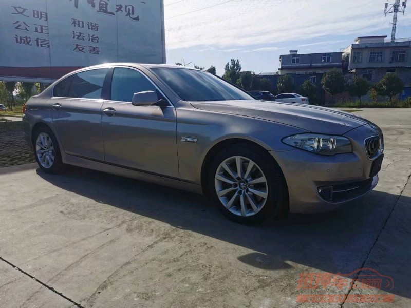 北京12年宝马5系8