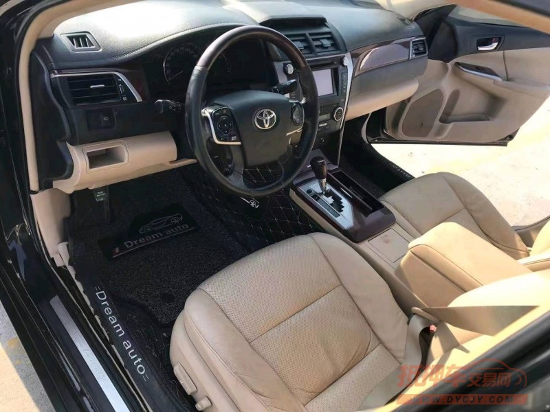 北京12年丰田凯美瑞8