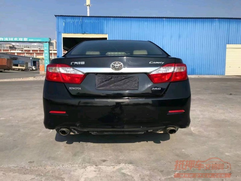 北京12年丰田凯美瑞9