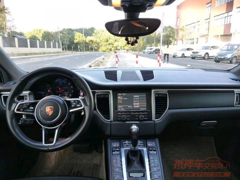 苏州15年保时捷Macan6