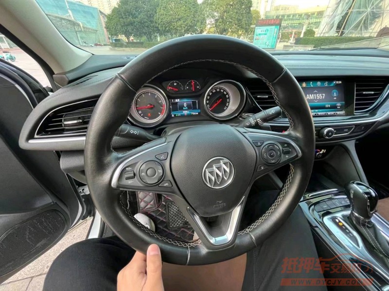 嘉兴20年别克君威6