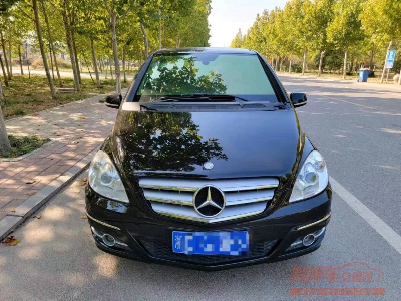 临沂11年奔驰B9