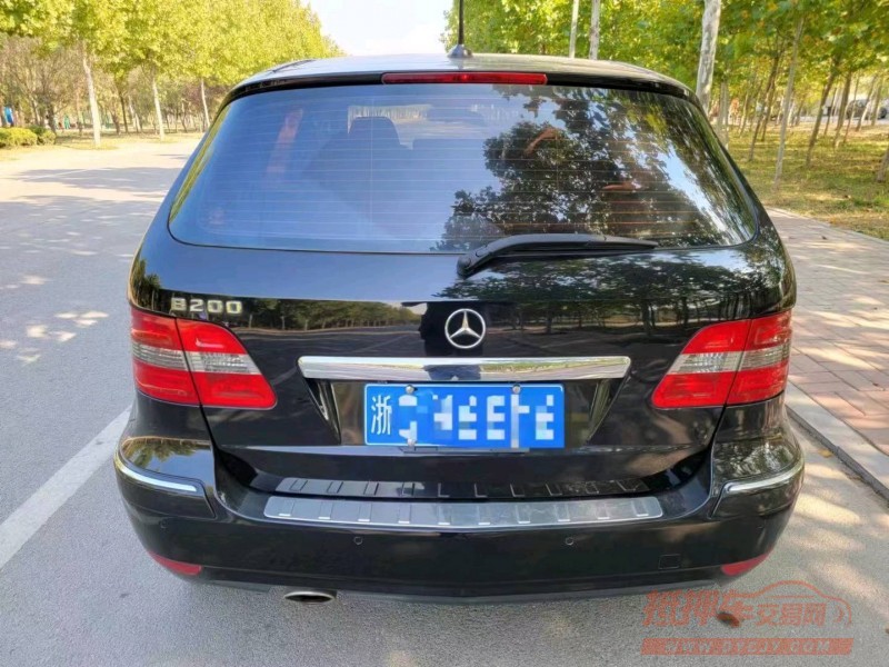 临沂11年奔驰B2
