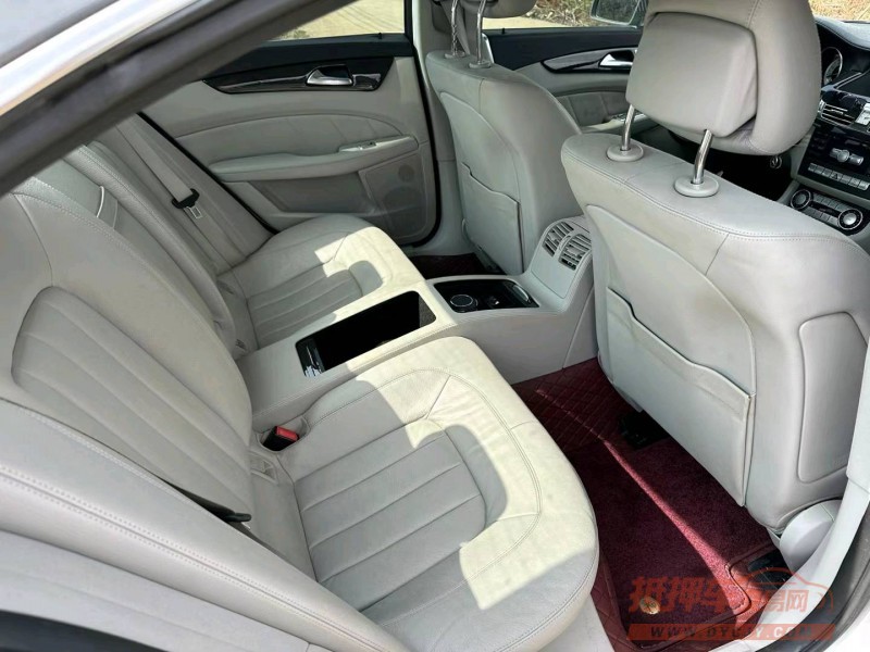 中山12年奔驰CLS4