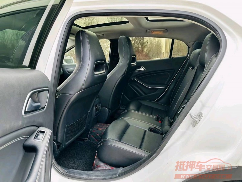沈阳16年奔驰GLA9