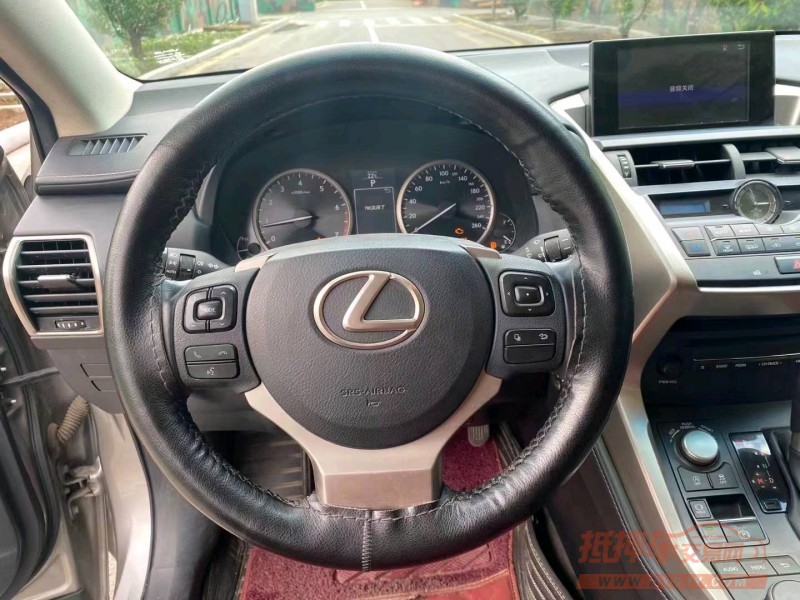 沈阳16年雷克萨斯NX7