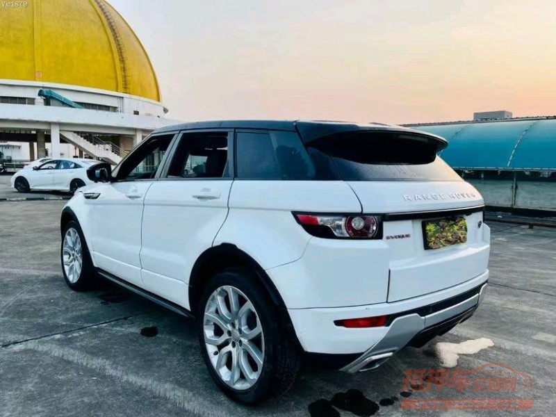 东莞14年路虎极光3