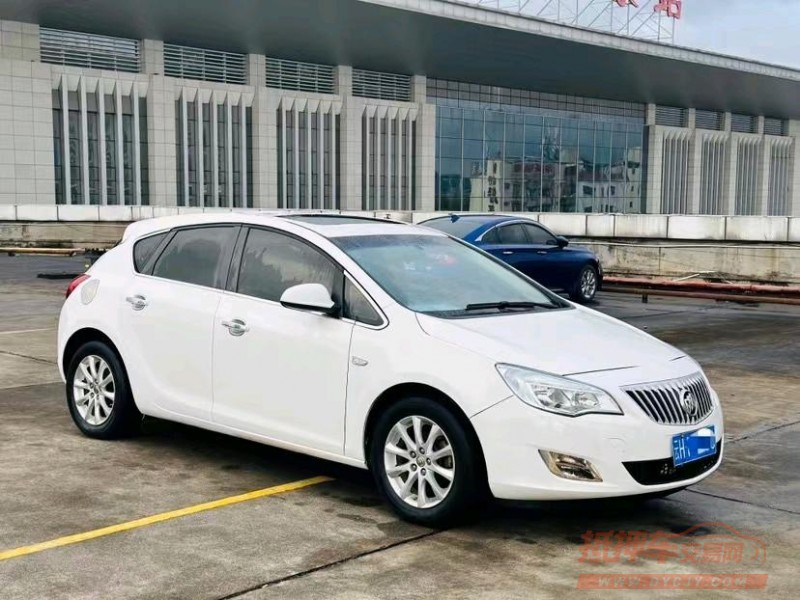 东莞13年别克英朗3