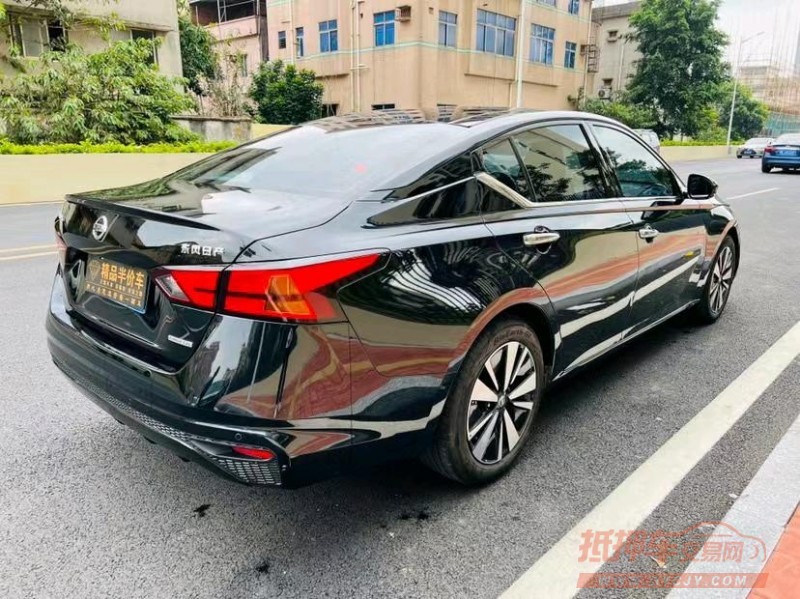 东莞21年日产天籁2