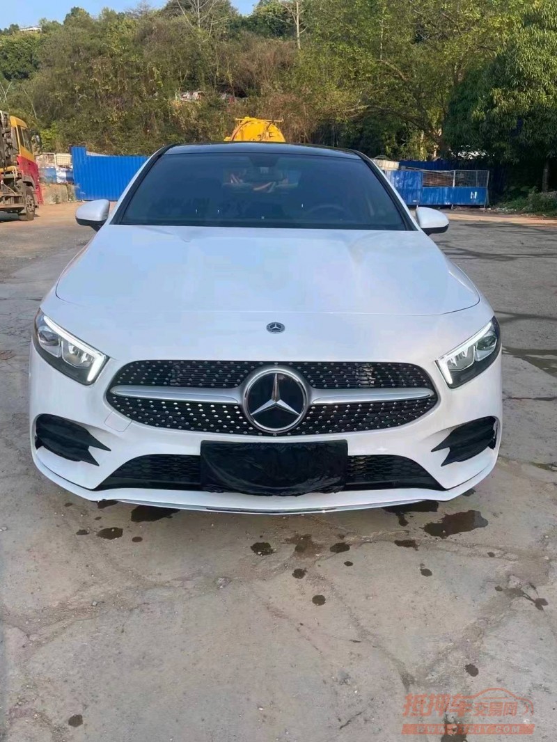 梧州21年奔驰A1