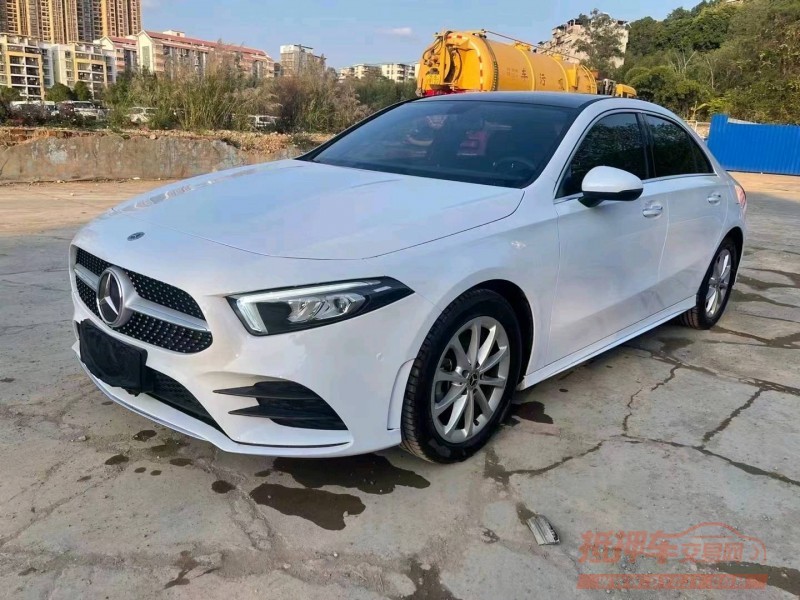 梧州21年奔驰A3