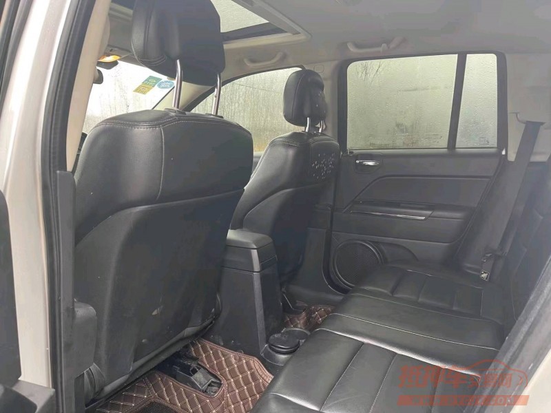 徐州12年Jeep指南者3