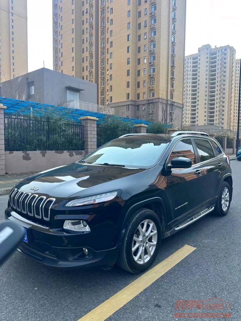 淮南16年Jeep自由光8