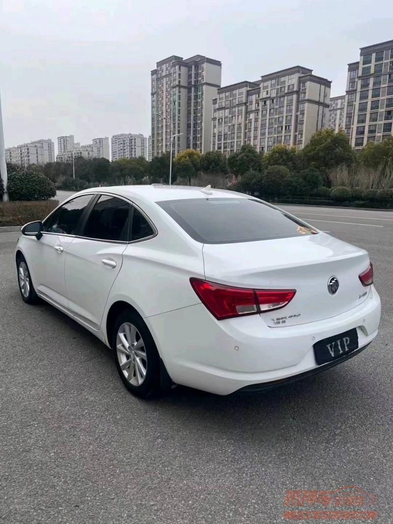 淮南17年别克威朗4