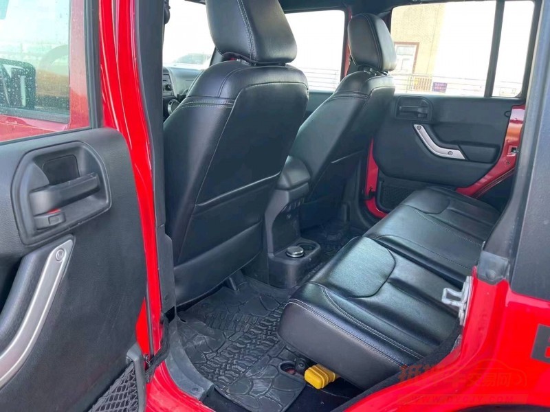 枣庄18年Jeep牧马人7