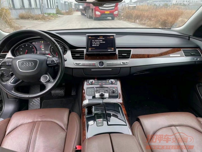 宜昌13年奥迪A8L7
