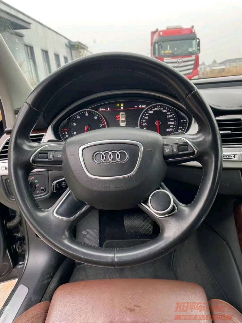 宜昌13年奥迪A8L8