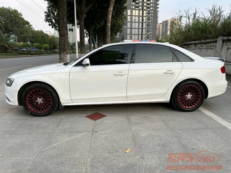 东莞14年奥迪A4L9