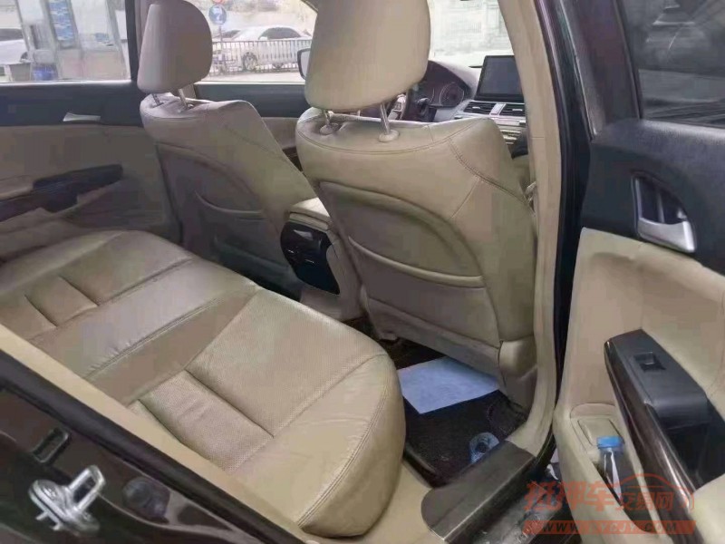 北京13年本田雅阁8