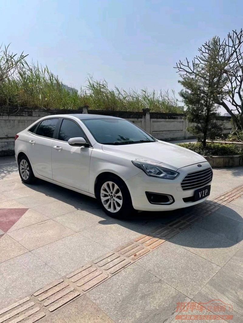 东莞18年福特福睿斯3