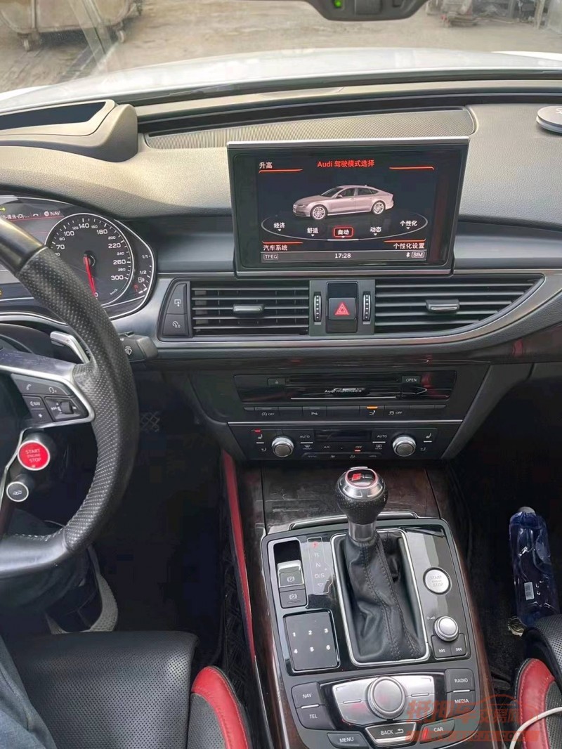 北京16年奥迪A7L6