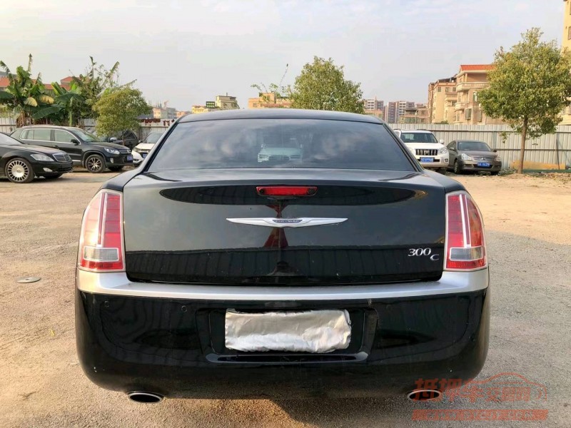 广州13年克莱斯勒300C9