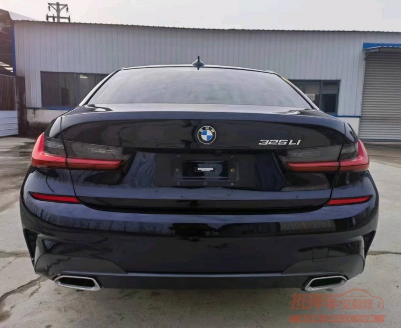 北京22年宝马3系1