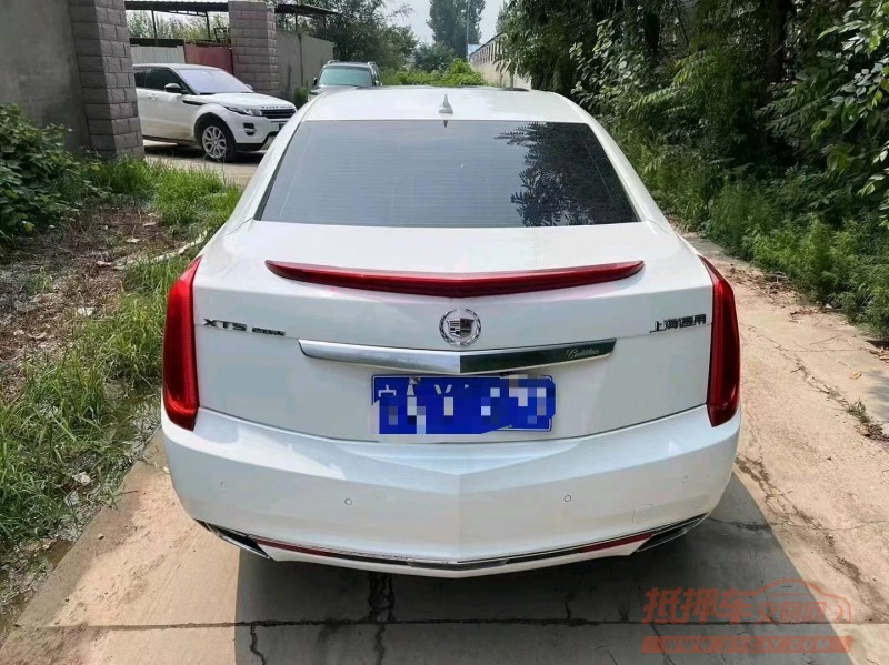 保定13年凯迪拉克XTS5