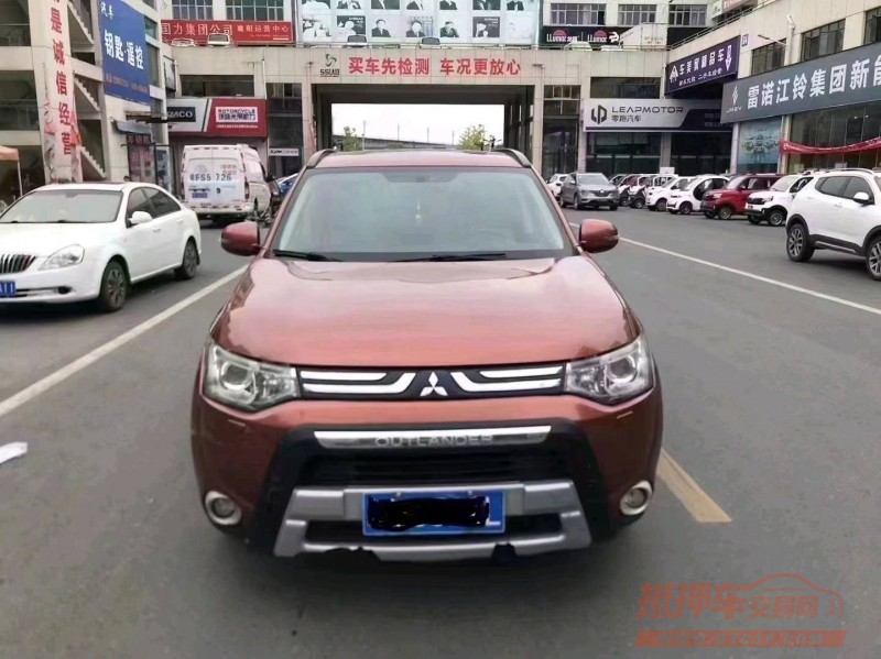 宜昌14年三菱欧蓝德1