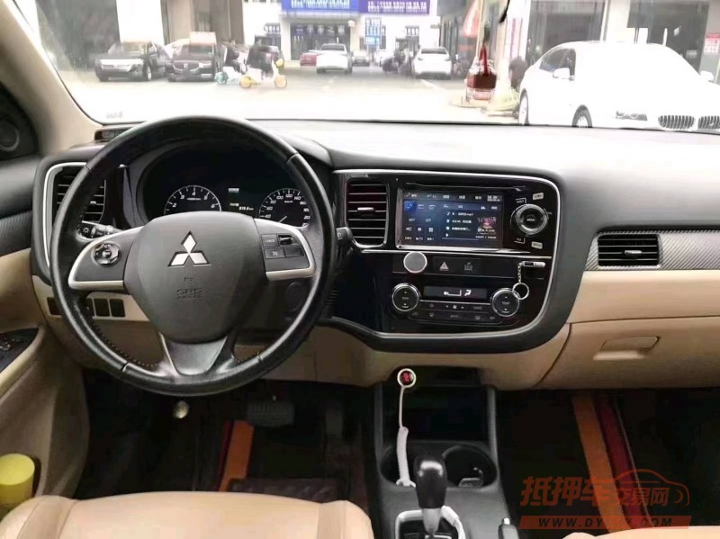 宜昌14年三菱欧蓝德5