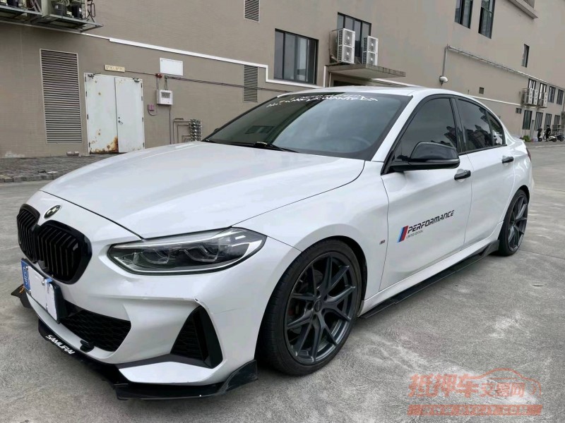 江门21年宝马1系8