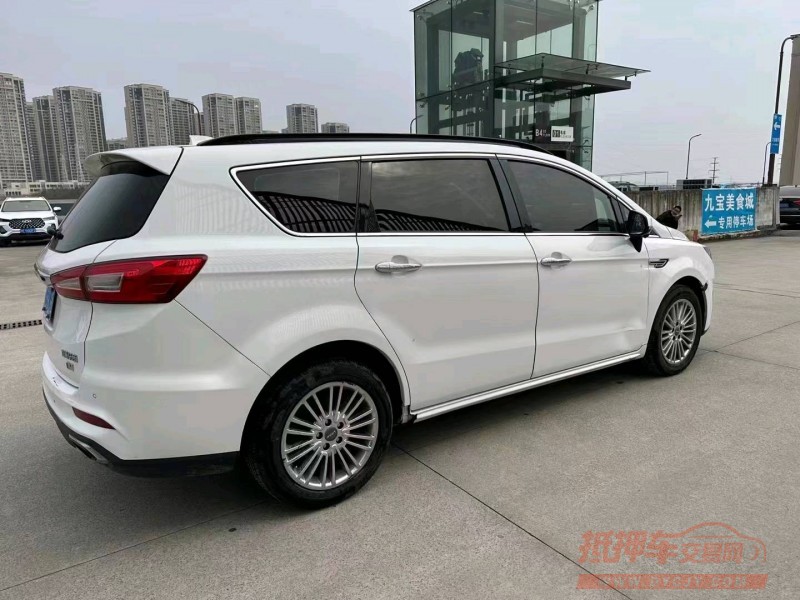 宜昌18年力帆汽车轩朗2